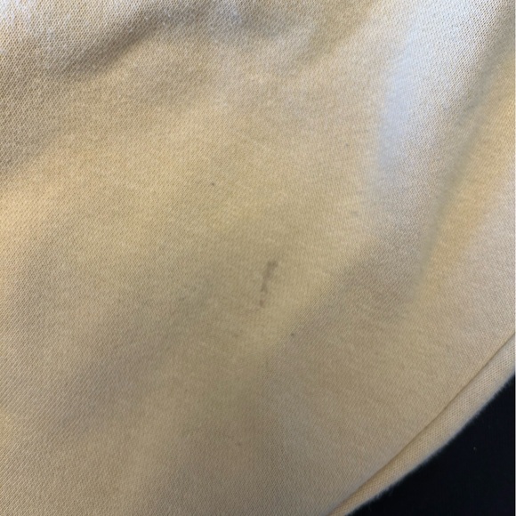 No Boundaries Sweatshirt - Picture 4 of 4